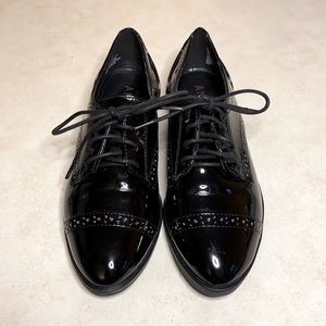 Anne Klein patent leather men’s-style women’s dress shoes, light use, 1in heel